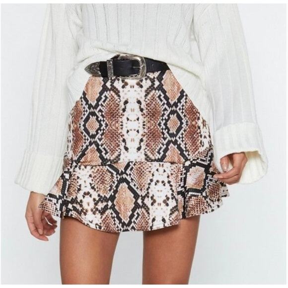 Nasty Gal Snake Print Ruffle Mini Skirt Size M - Picture 1 of 7